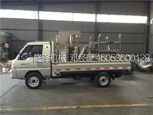為你涮得一口好火鍋，川渝老板來廠采購小型熬料機飯店現(xiàn)場熬料